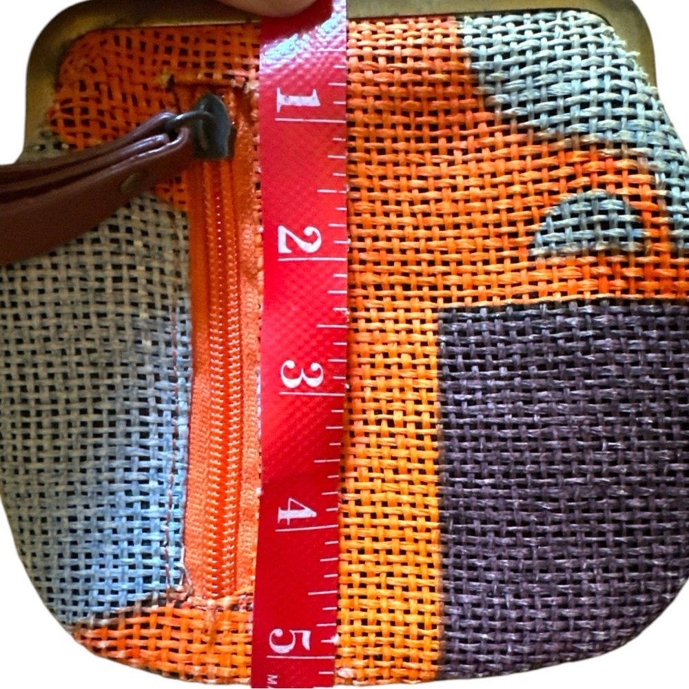 Engage Green NY Recycled Woven Paper Kisslock Framed Wristlet Bag Retired Color - Picture 6 of 7
